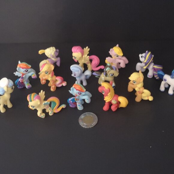 Lot of 14 Various My Little Pony Approximate 2" Figurines (Lot #2) - Picture 1 of 1
